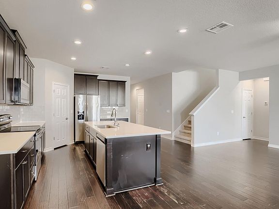 3rd image of 173 Flexus Ln