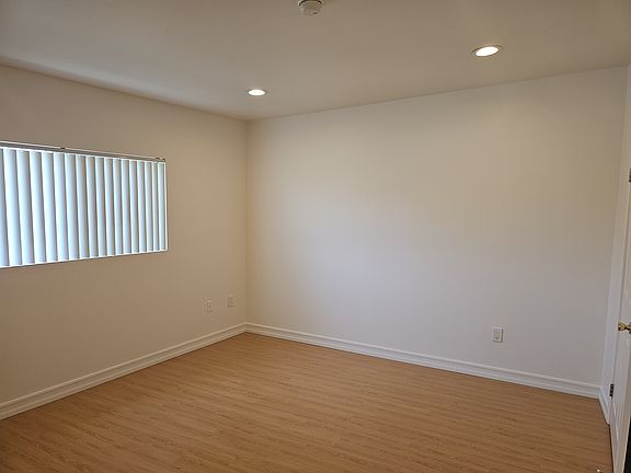4th image of 3621 Bagley Ave APT 8