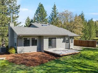 697 E Intervale Rd, Grants Pass, OR 97527