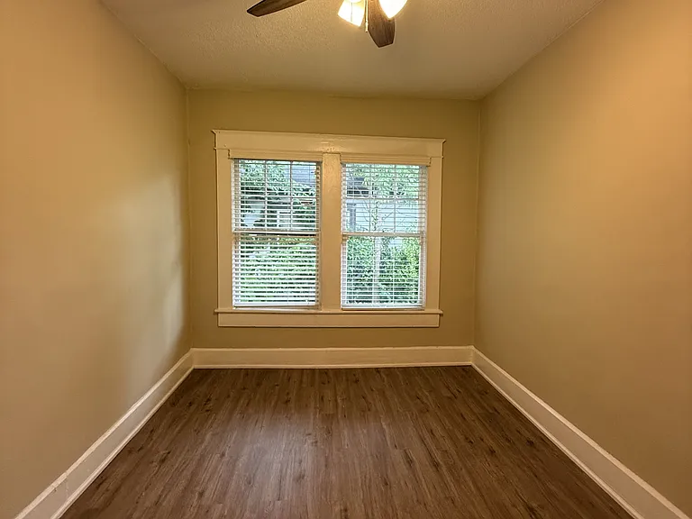 1816 Saint Charles Ave SW — Photo 12