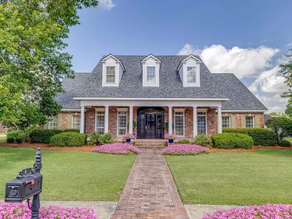 4 Melrose Ct, Monroe, LA 71203