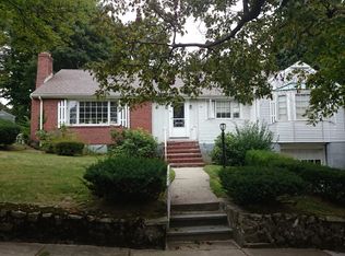 93 Woodlawn Dr, Newton, MA 02467