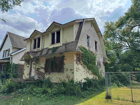 2nd image of 5985 Lakeview St