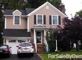 14 Pihlman Pl, Chatham, NJ 07928