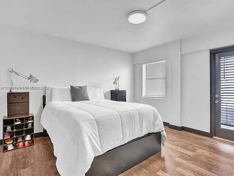 1545 Euclid Ave #3H — Photo 7