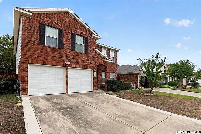 3 bed, 2.5 bath, 2436 sqft, $2,250 — Photo 2