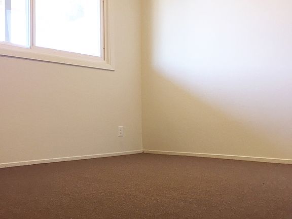 3rd image of 434 Milton Ave