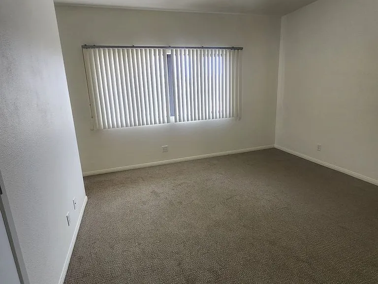 200 S 13th St #310 — Photo 7
