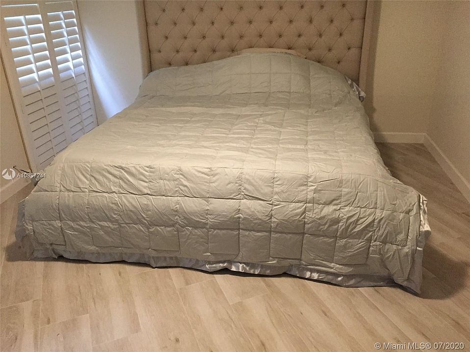 1st image of 3301 N Country Club Dr APT 105