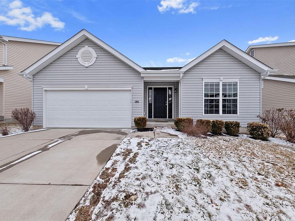 1st image of 11054 Arbor Gardens Dr