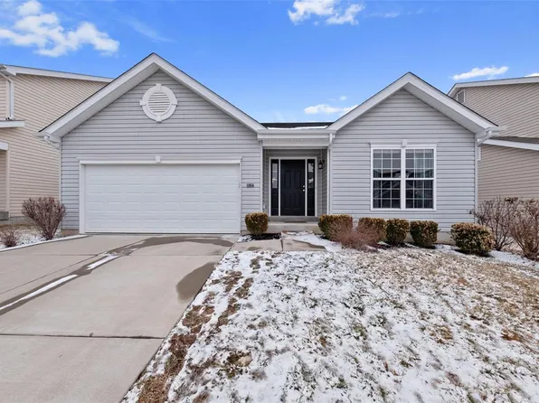 11054 Arbor Gardens Dr, Bridgeton, MO 63044