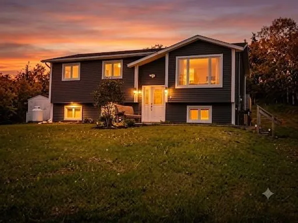27 Western Bay Road, Hant's Harbour, NL A0B1Y0