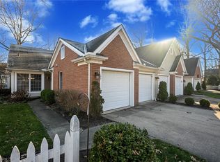 31825 Bayview Dr APT 77, Avon Lake, OH