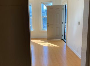 1124 34th St, Oakland, CA 94608