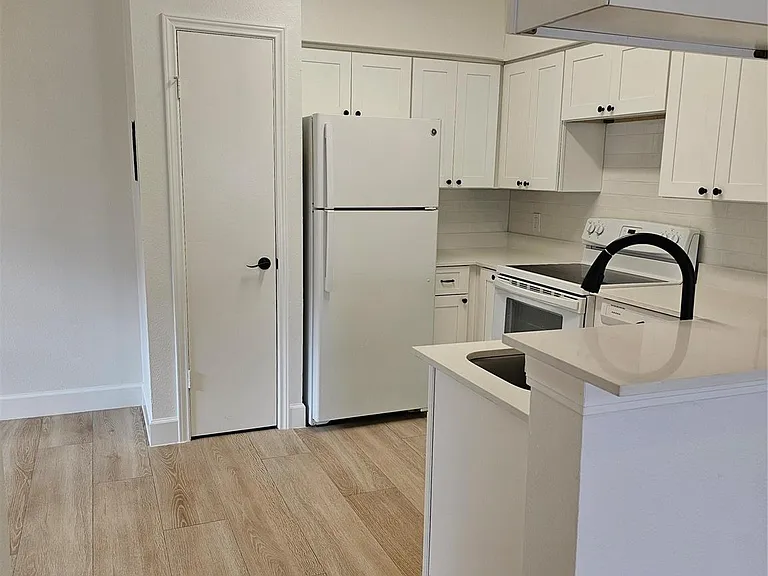 2626 Holly Hall St #1206 — Photo 6