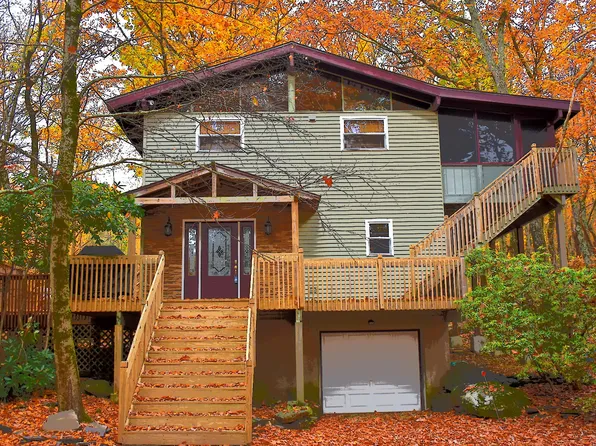 801 Canoe Brook Ct, Lords Valley, PA 18428