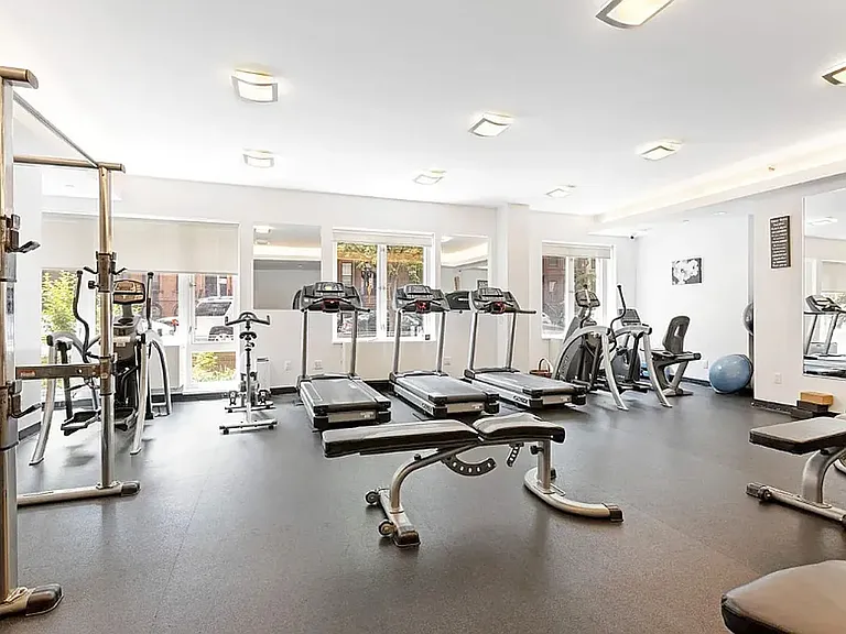 545 Washington Ave #508 — Photo 11