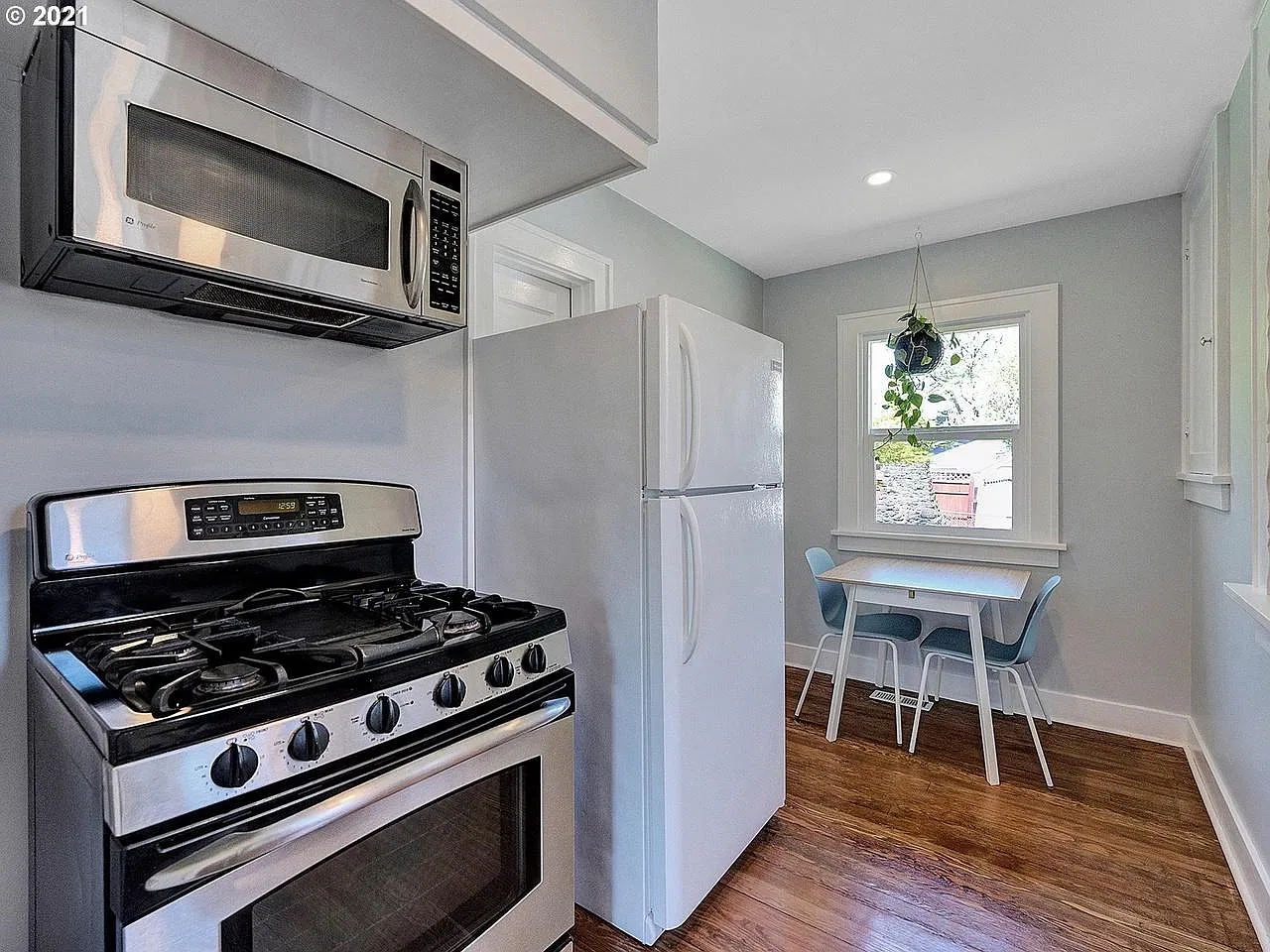 2 bed, 1440 sqft, $2,700 — Photo 4