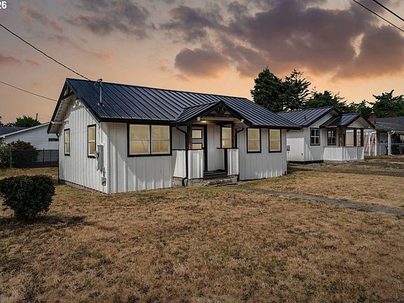 4th image of 1184 2nd St