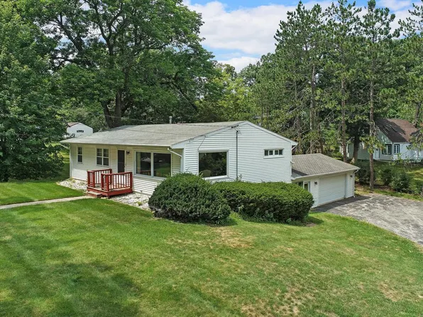 280 Pottawatomi DRIVE, Fontana, WI 53125