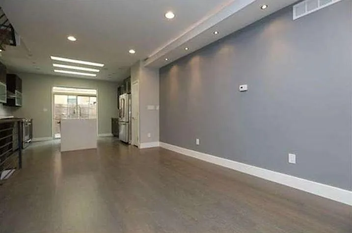 3 bed, 2400 sqft, $5,000 — Photo 3