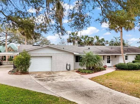 803 N SHORE DRIVE, LEESBURG, FL 34748