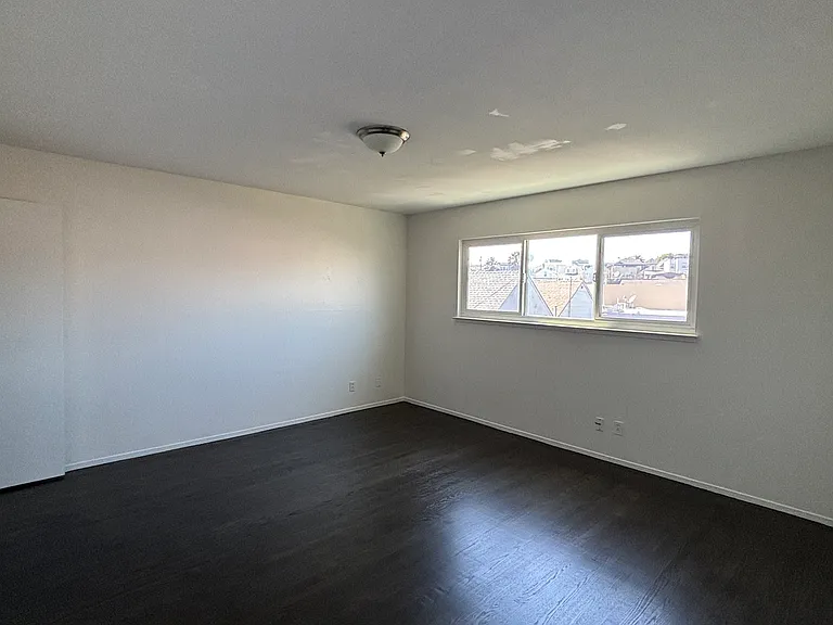 1752 Lane St — Photo 18