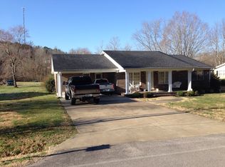 424 Hurricane Meadows Dr, Waynesboro, TN 38485