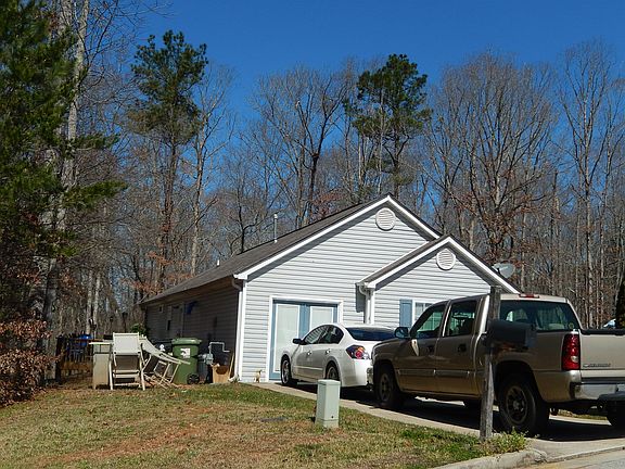 2nd image of 1096 Abington Ct