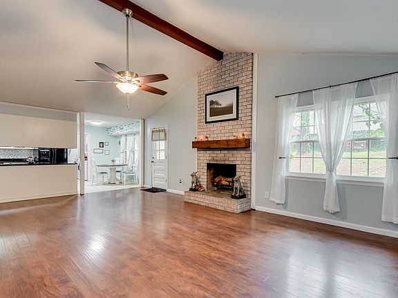 3rd image of 4449 Whisperwood Dr