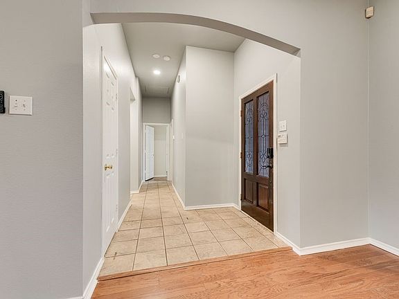 5th image of 600 Chattey Rd