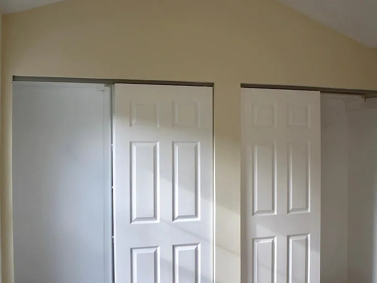 6806 Avalon Isle Way — Photo 9