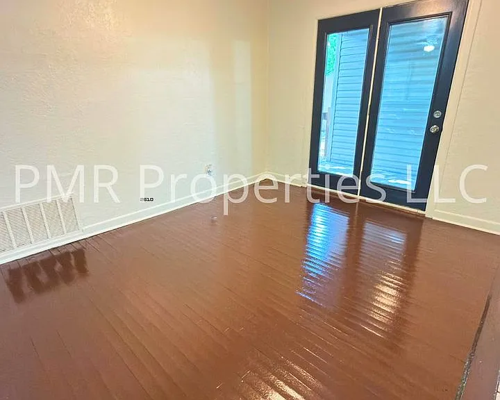 1708 NW Pollard Ave — Photo 4