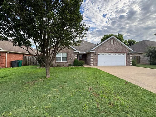 3905 W Amour Dr Photo 1