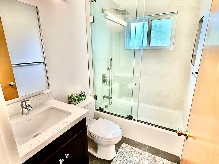 Main Bathroom w/Italian Tiled Shower Walls & Floor