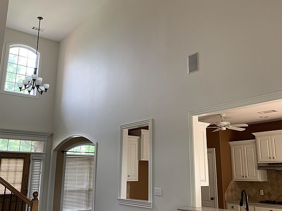 4th image of 2605 SE 7th Ct