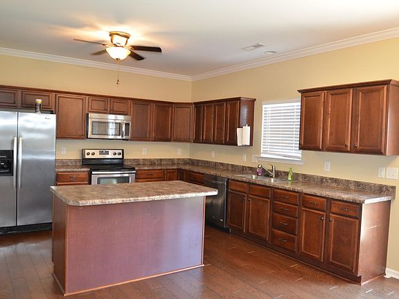 2nd image of 3329 Grove Point Dr