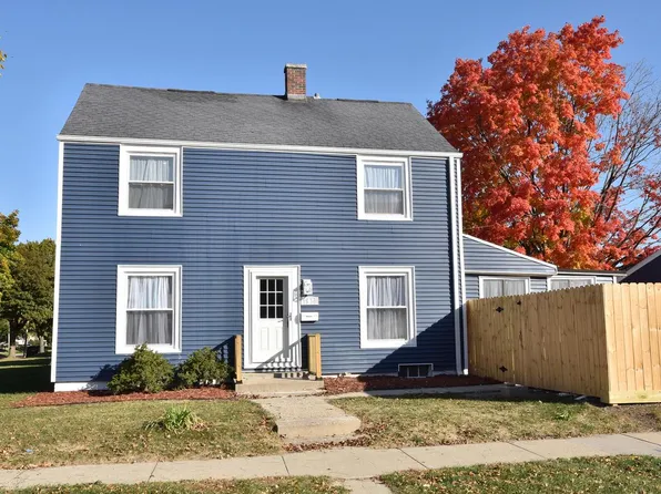 1830 West Olive STREET, Milwaukee, WI 53209