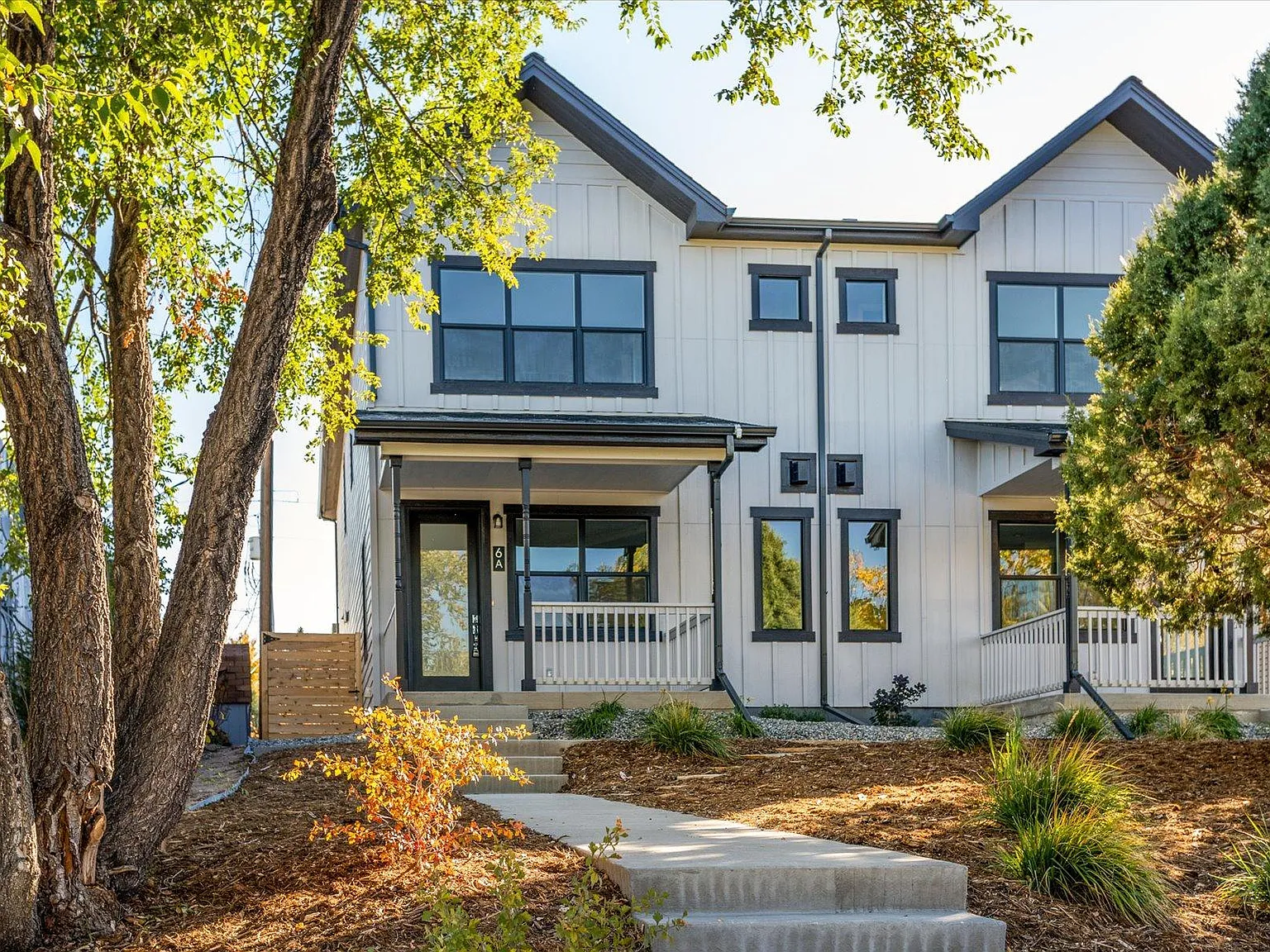 3 bed, 2.5 bath, 2019 sqft, $3,250 — Photo 1