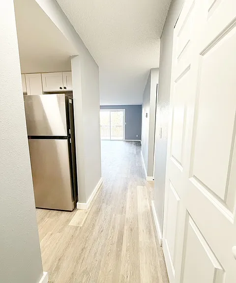 2001 Magnuson Way #16 — Photo 3