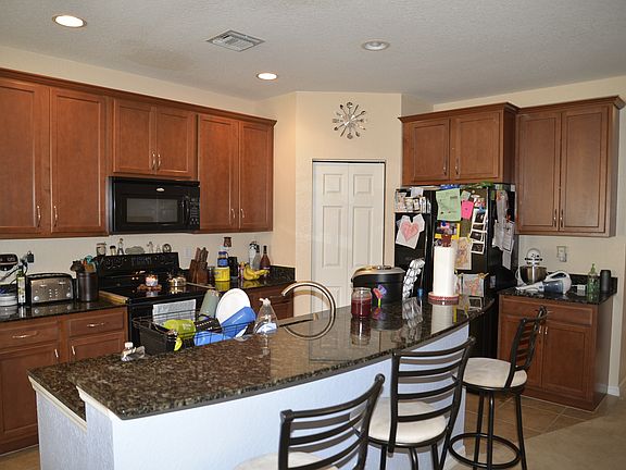 5th image of 9409 Portside Dr