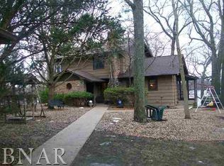 25592 Arrowhead Ln, Hudson, IL 61748