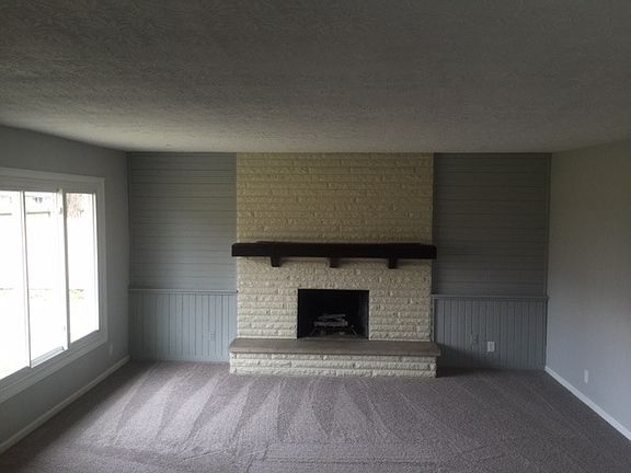 2nd image of 7270 Maplewood Dr