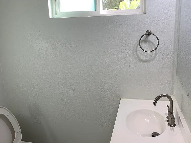 18321 E Gaillard St — Photo 5