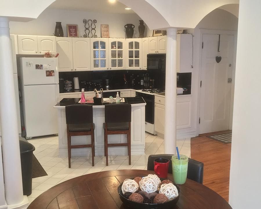 1st image of 4018 N Ashland Ave #8