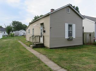 135 E 5th St, Roxana, IL 62084