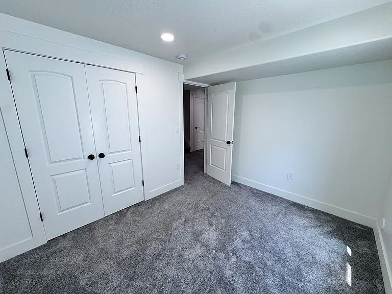 4729 W Middleboro Rd — Photo 15