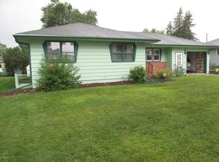 902 15th St SW, Austin, MN 55912