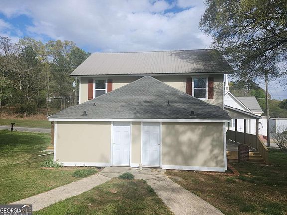 2nd image of 3406 Maple Rd SE