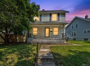 684 W Circle Dr, Dayton, OH 45403
